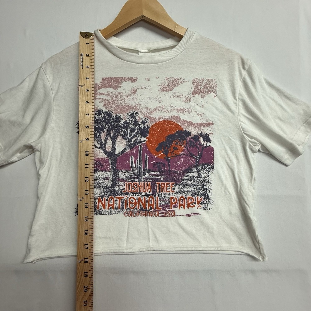 Joshua Tree National Park Crop T Shirt Womens XS Graphic Desert Sunset - Picture 5 of 8
